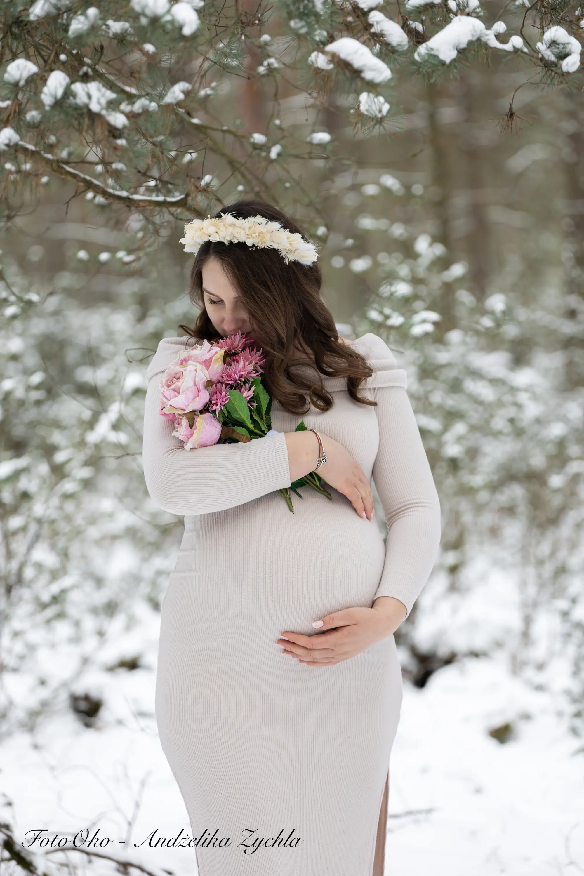 Naturalna sesja ciążowa, pamiątka oczekiwania na dziecko - fotograf Andżelika Zychla
